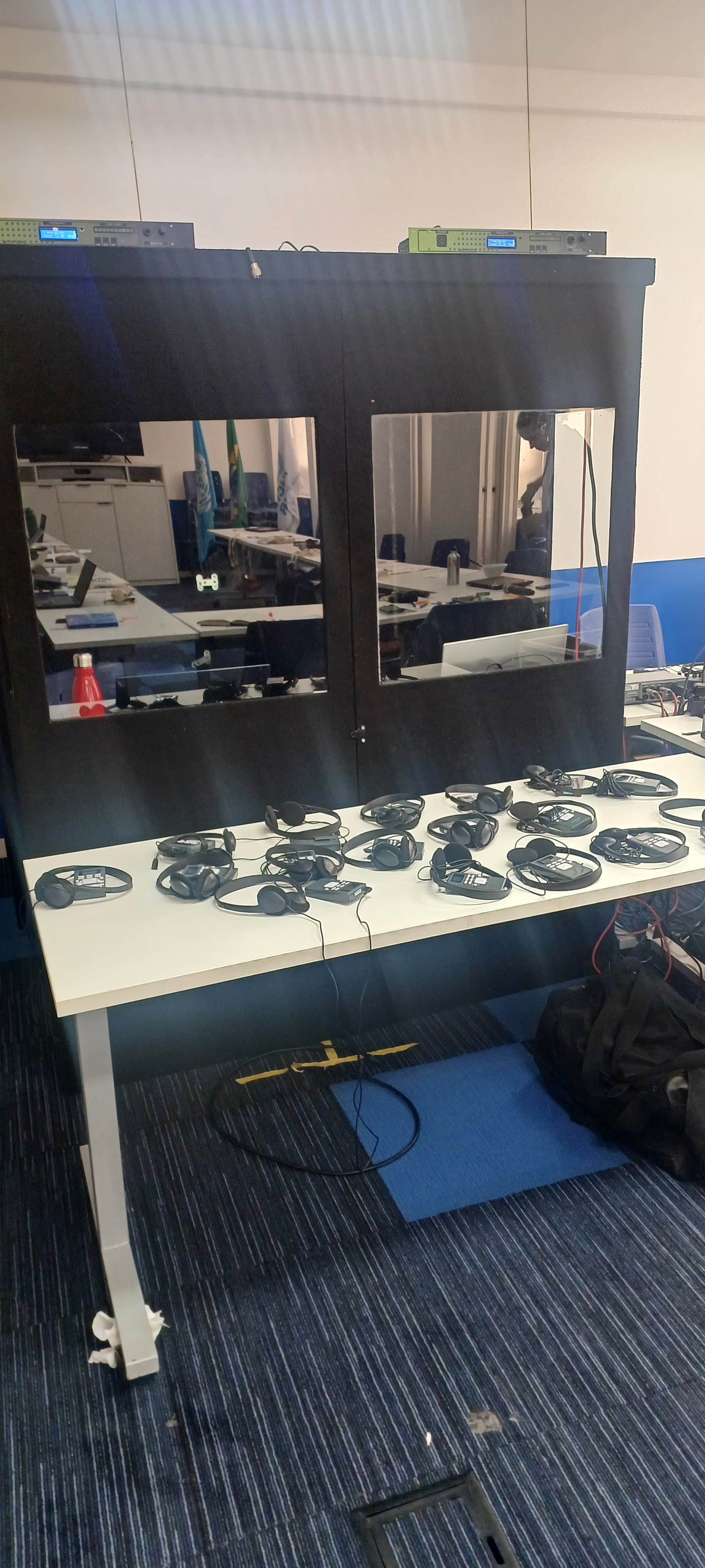 Tour Guide System (Portable Translation)