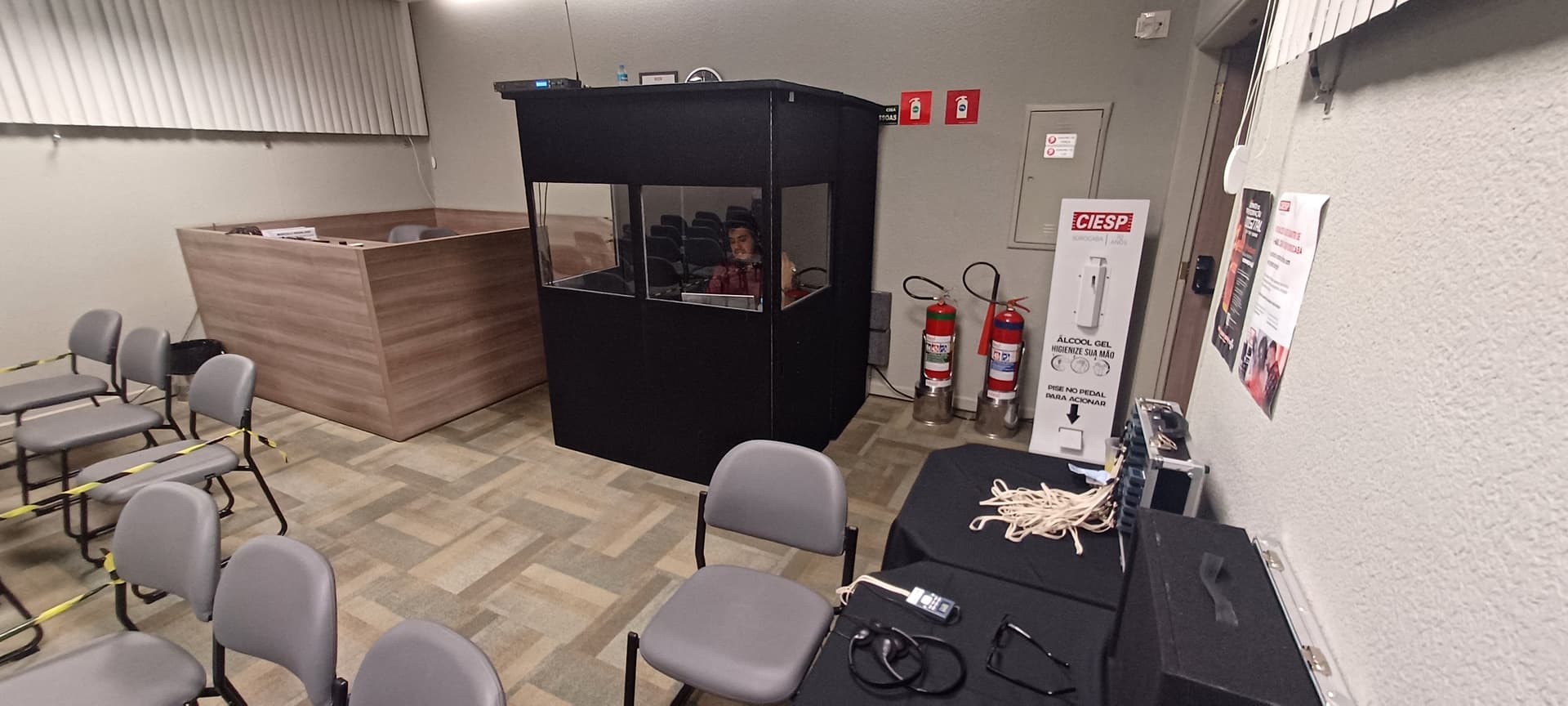 Studio Translation (Hybrid)